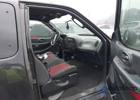 2003 Ford F-150 Lariat/Xl/Xlt z USA, uszkodzony, nr VIN 1FTRX18L43NA63178